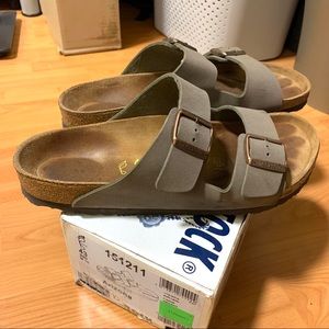 Birkenstock Men’s Arizona Sandal sz 43